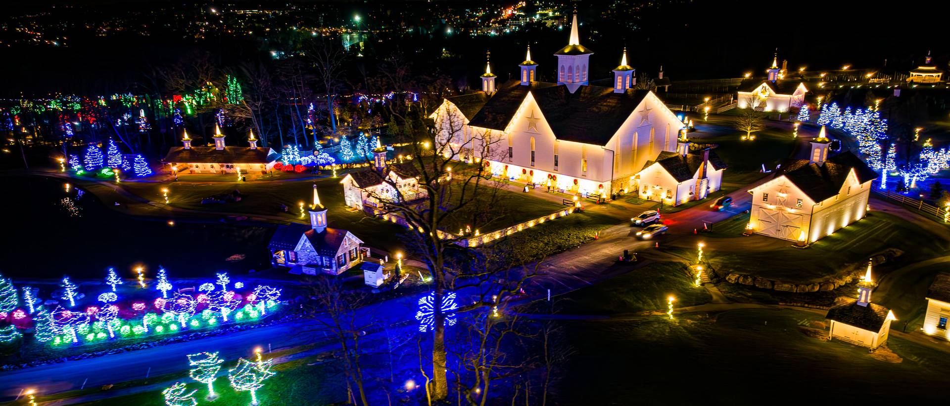 Star Barn at Christmas in Lancaster County