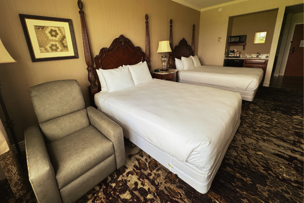 Double Queen Room in Lancaster County at AmishView Inn & Suites